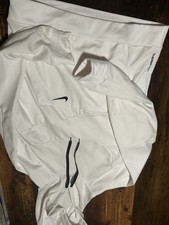 Nike Men  s Small ThermaFit White Hoodie
