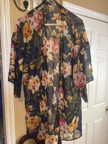 Haptics Floral Kimono Women's Size medium
