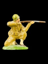 Vintage F.A.O. Schwarz Lead Toy Soldier Figurine Kneeling w/ Rifle 3"
