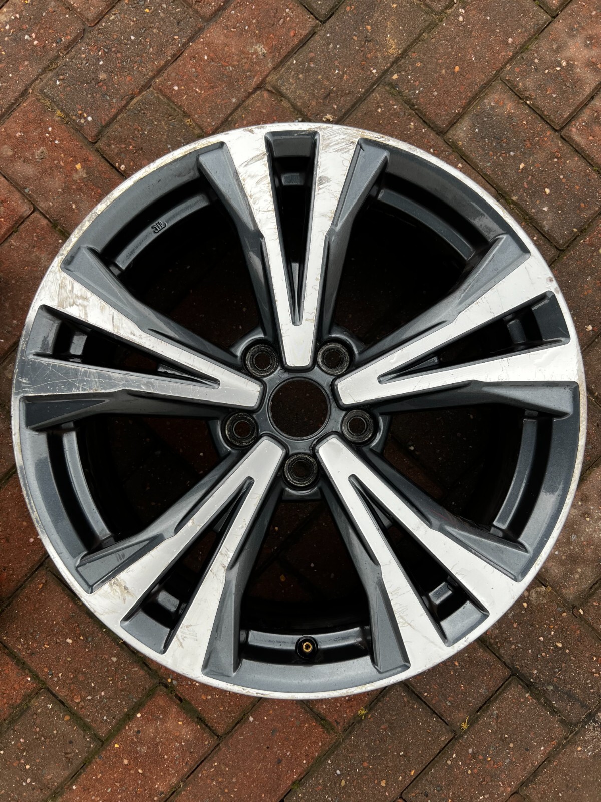 Nissan Qashqai J11/X - Trail 18 