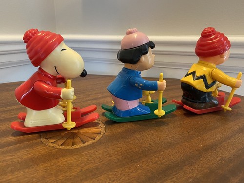 SET Vintage Peanuts SNOOPY LUCY CHARLIE Ski Aviva Aufziehspielzeug Skifahren HONG KONG - Bild 7 von 12