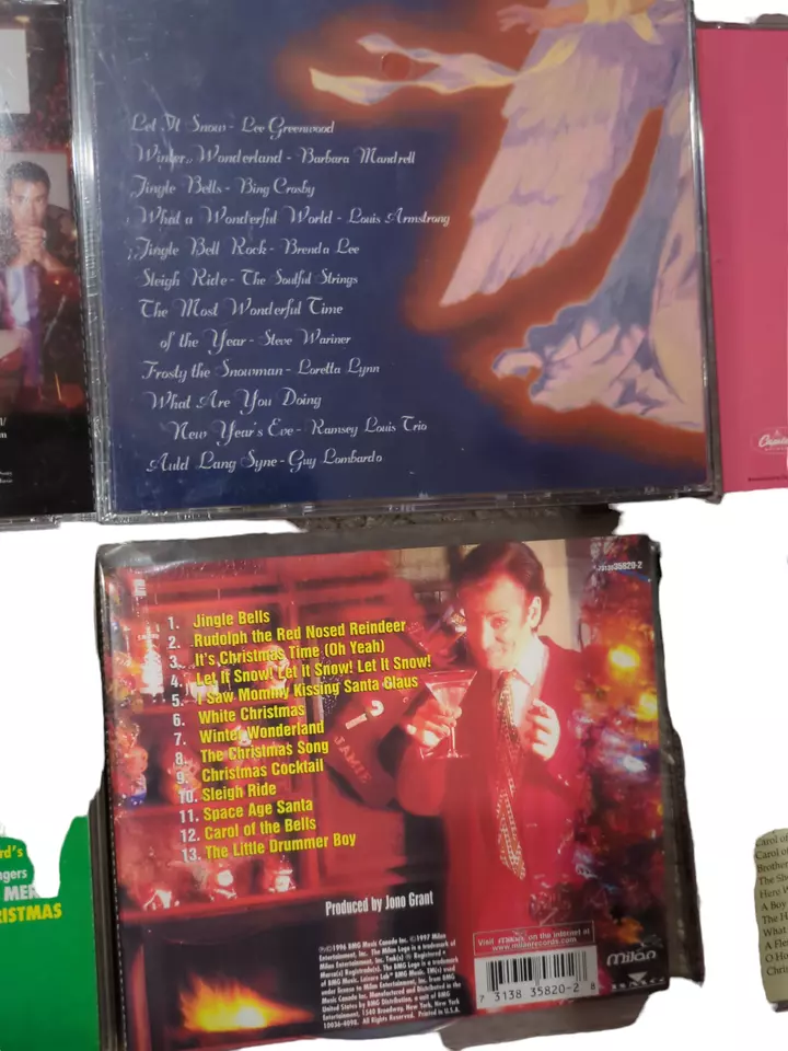 Lot 13 Classic Christmas CD's Pop Kids Aguilera Crosby Tabernacle Rudolph Frosty Foto 3 de 4