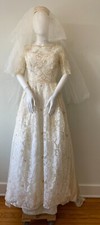 Vintage Ivory Beaded Wedding Dress, Petticoat, and Veil 0-2 XS
