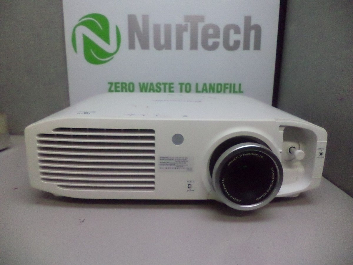 Panasonic PT-LZ370U PT-LZ370 LCD Projector [Lamp Hours:859]**NO 