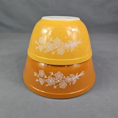 Vintage Pyrex Butterfly Gold #402 403 By Corning Mixing Nesting Bowls Set Of 2