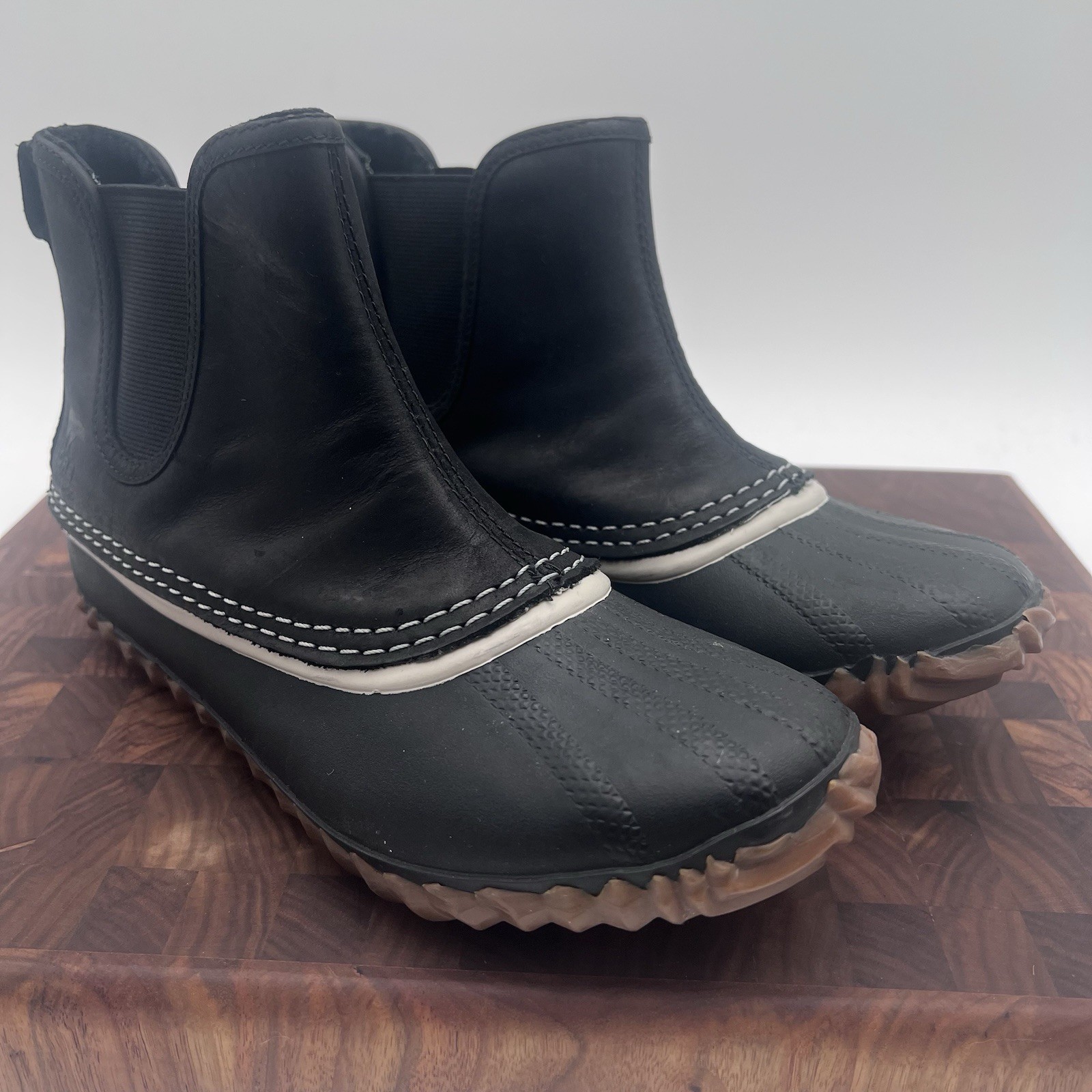 6.5 Black Full Grain Leather Snow