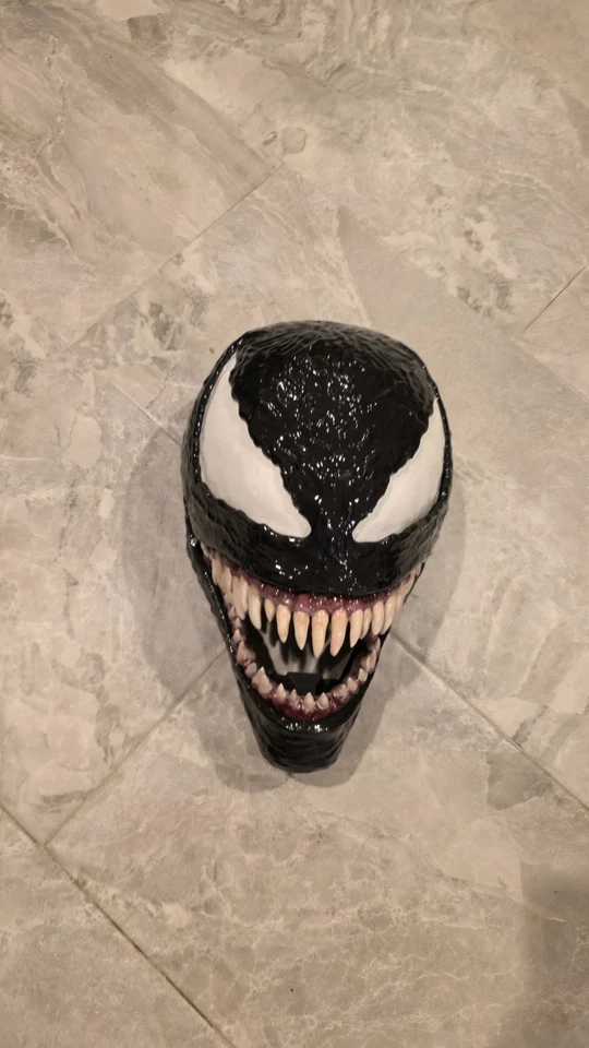 Máscara réplica Venom impresa en 3D simbiótica cosplay, mandíbula con bisagras Foto 4 de 4