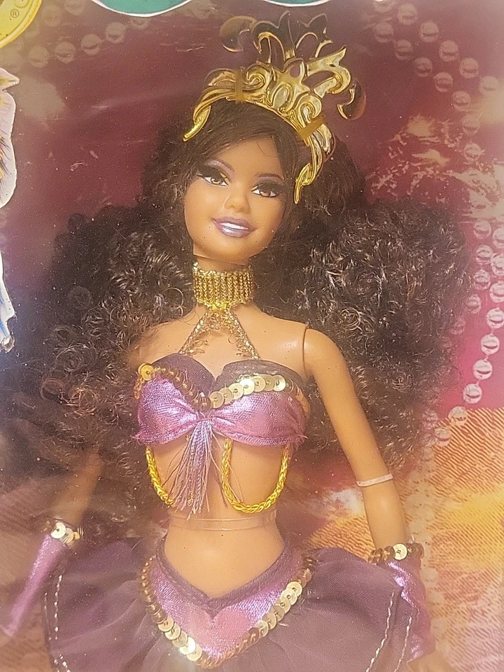 Barbie 2005 Carnaval Festivales del Mundo Etiqueta Rosa Mattel Usado Caja Abierta  Foto 2 de 4