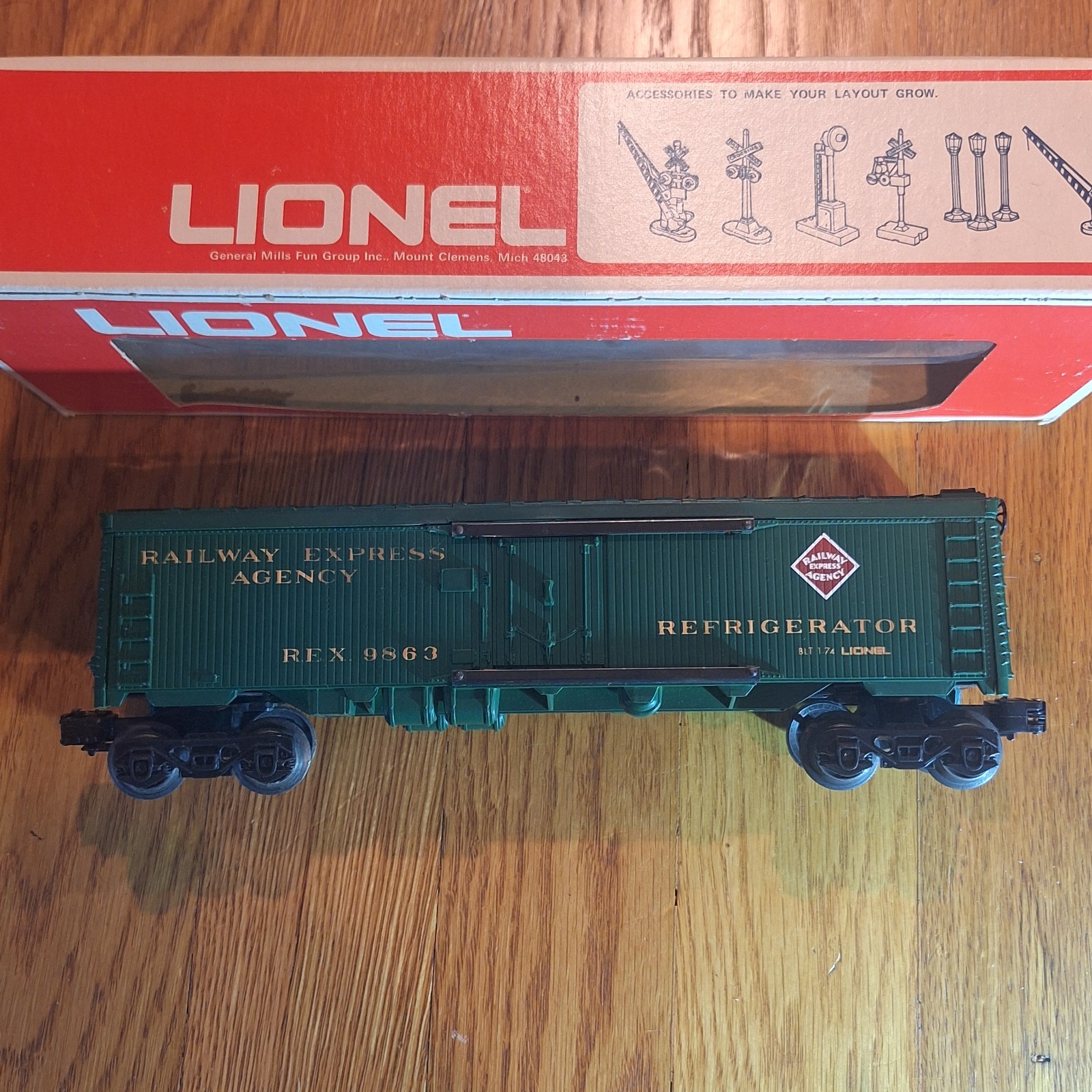 Click here to see eBay Auction