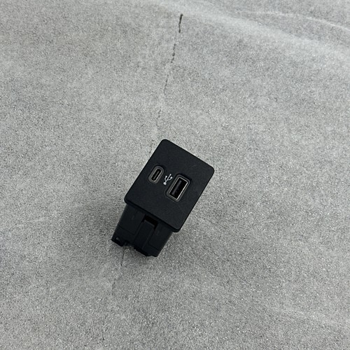 OEM USB/USB-C Audio Auxiliary Jack Interface Module For Ford F150 ML3Z-19A387-D