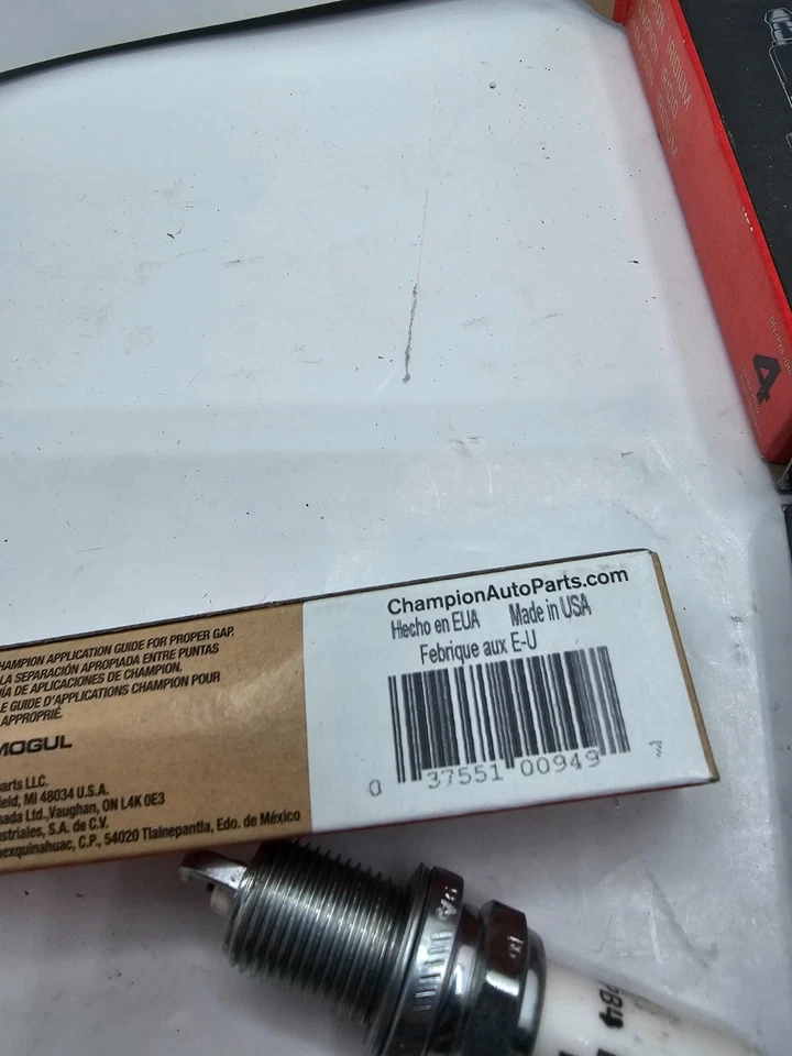 (CANTIDAD 8) Bujía Champion Iridium 9002 RC10WMPB4 para Audi A8 Quattro 2012 Foto 3 de 4