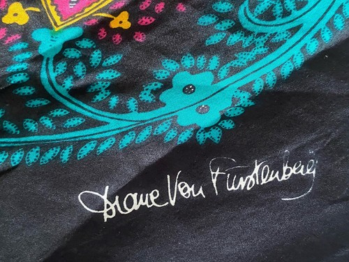 Vintage 1970s Square Diane von Furstenberg Silk Scarf Vibrant Black Multi 42" - Picture 4 of 24