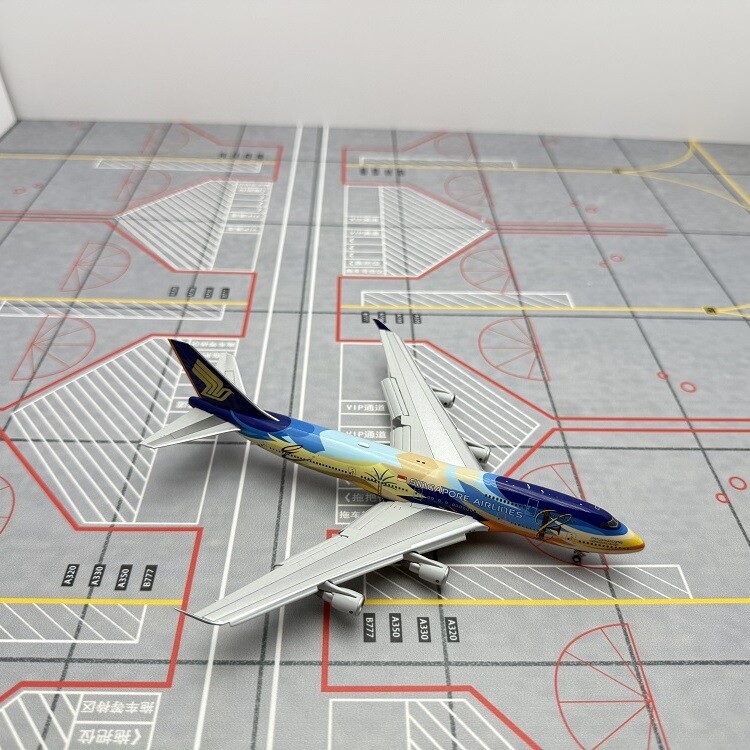 1/400 Singapore Airlines B747 400 Metal Aircraft Model 9V