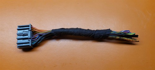 GENUINE CHRYSLER JEEP DODGE CD STEREO RADIO FACTORY WIRING MALE PLUG HARNESS - Picture 8 of 9