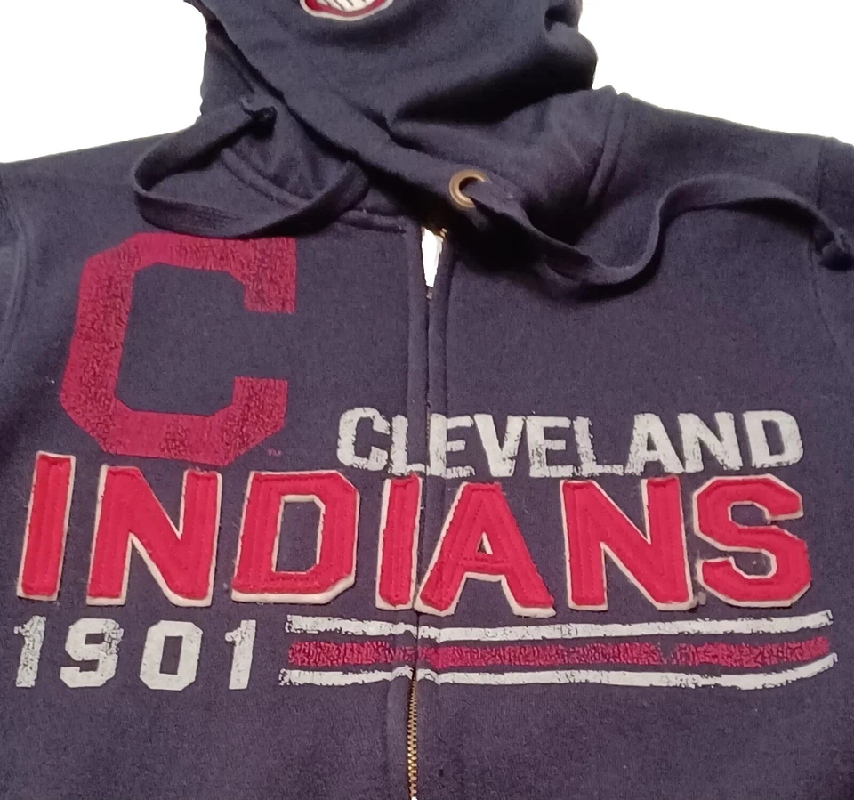 Vtg Cleveland Indians Red, White & Blue 1901 Hooded Jacket. Adult size medium. - Image 2 of 4