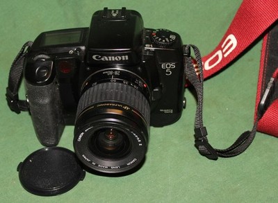 Canon EOS 5 Quartz Date 35mm Camera and Lens