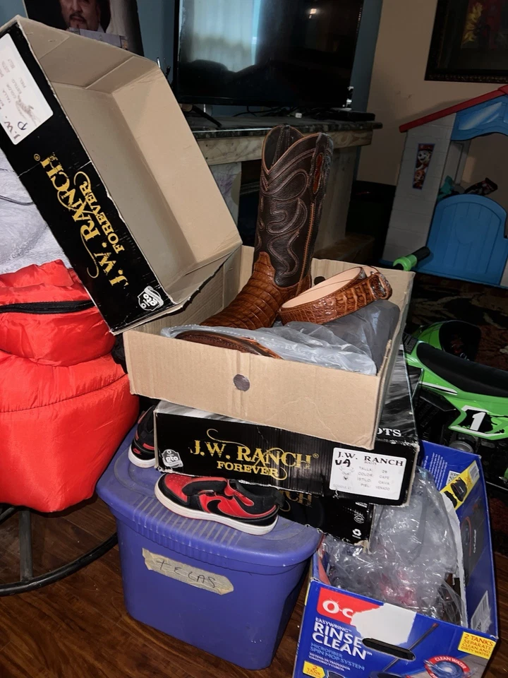 Botas de cocodrilo talla 11 con cinturón a juego Foto 2 de 3