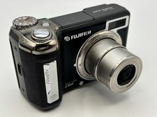 Fujifilm FinePix E900 9MP Digital Camera 4x Optical Zoom – Black