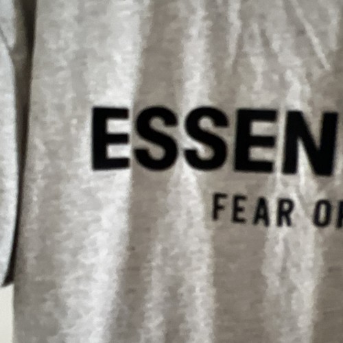 Fear of God Essentials T-Shirt XS Heather gray Size Authentic - Picture 9 of 10