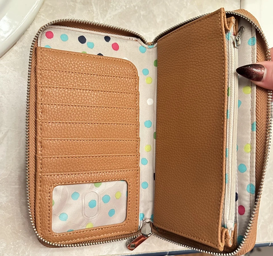 Monedero Thirty One LITTLE DREAMER en Bolso de Mano de Paja Natural Forro Azul Claro Usado en Excelente Condición Foto 4 de 4