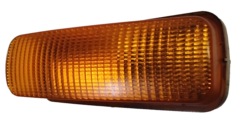 Mazda B-2300, B-3000, B-4000, 1994-1997, R o L, parachoques MT, señal de estacionamiento/giro Foto 4 de 4