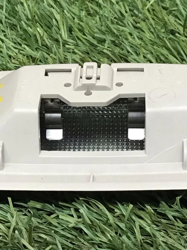 ✅ Luz domo interior Chevy Silverado 1500 2004 Pn: VC3373 OEM Foto 4 de 4