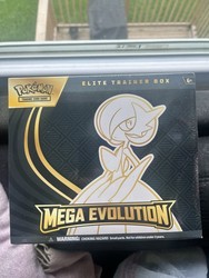 Pokémon TCG: Mega Evolution Elite Trainer Box (Mega Gardevoir) - Pokémon Center Exclusive