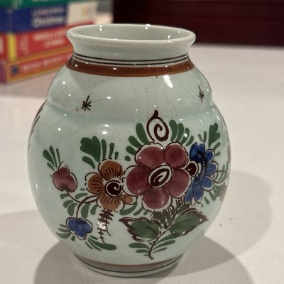 Vintage Royal-Zuid Holland Gouda Art Pottery Vase Aero Floral 3661