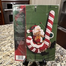New Plaid Bucilla SANTA & CANDY CANE Felt Christmas Wall Hanging Kit 86154 Jolly