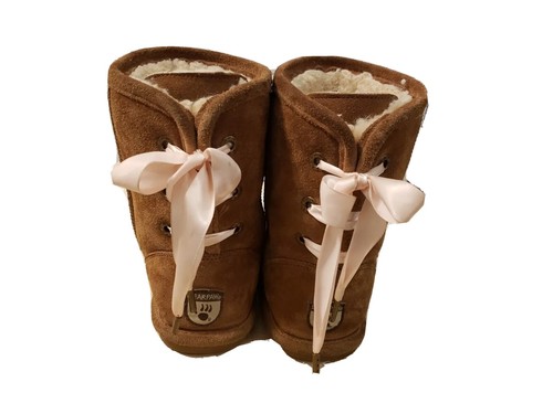 Bearpaw Boots Elizabeth II Youth Size 2 