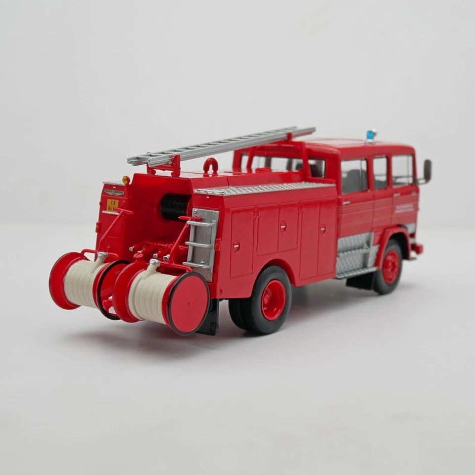 Camión de bomberos Ixo 1:43 Mercedes-Benz 1113 modelo de coche fundido a presión vehículo de juguete Foto 4 de 4
