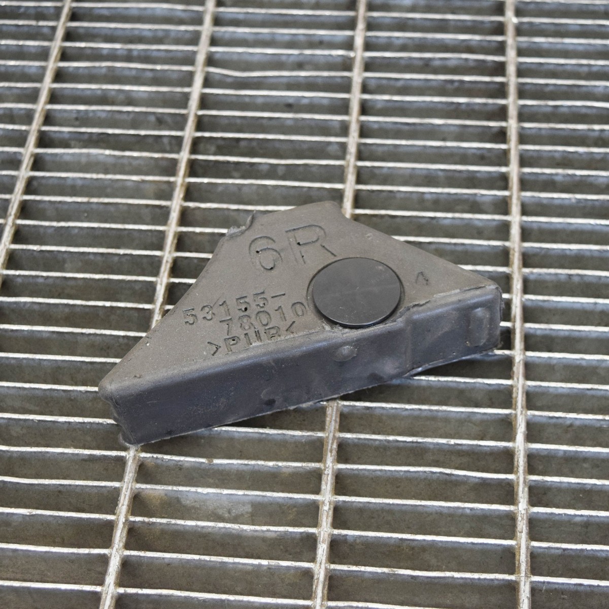 LEXUS NX AZ10 Front Right Wing Fender Seal 53155-78010 2018 | eBay