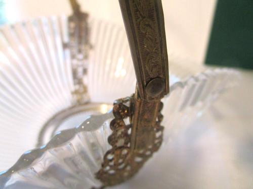 Vintage French Ribbed Glass & Brass Ormolu Bridal Basket Repaired 9" - Picture 10 of 15