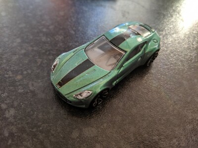 2018 Hot Wheels FJY01 HW Exotics Aston Martin One-77