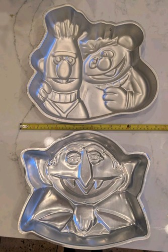 Vintage Oscar Big Bird Ernie Bert Cookie Monster Cake Pans Wilton Sesame Street - Picture 5 of 5