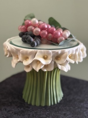Ibis and Orchid Design Retired Calla Lily Cake Stand NEW