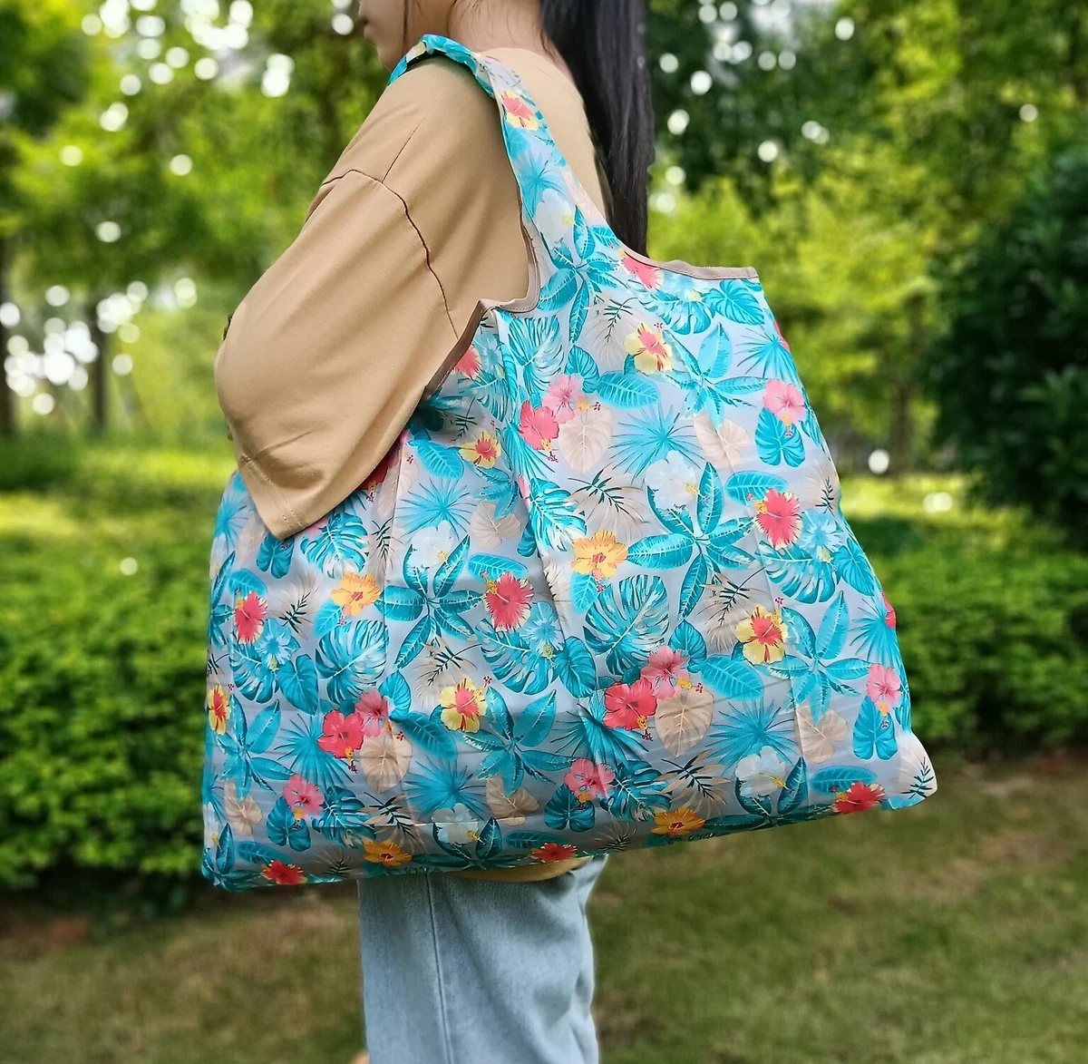 Fineget Foldable Shopping Aesthetic Sports Tote Bag Perennial Leaf for Women Bag