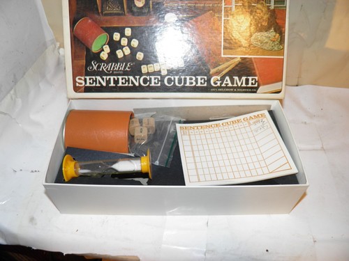 SCRABBLE SENTENCE CUBE GAME - SELCHOW & RIGHTER # 96 NEW IN OPEN BOX FROM 1971 - Picture 3 of 4