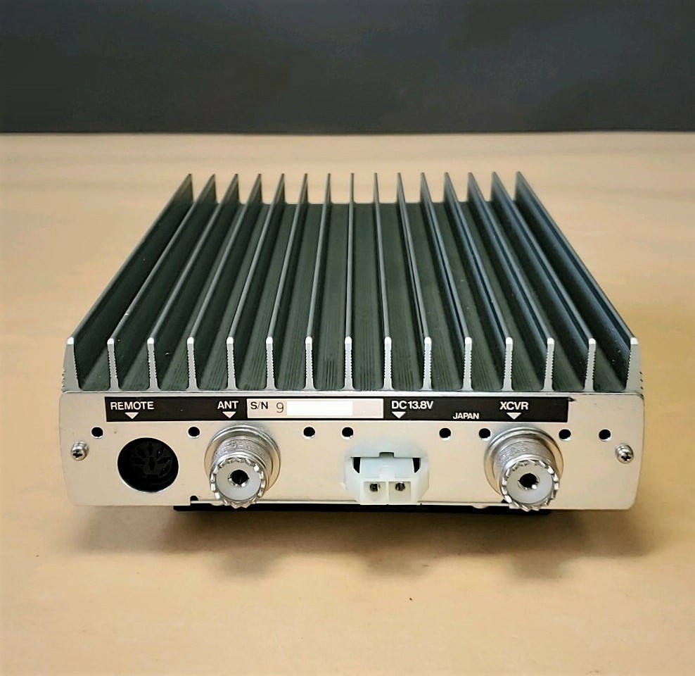東京ハイパワーリニアアンプ　HL-726D TOKYO HI-POWER リニアアンプ HL-726D