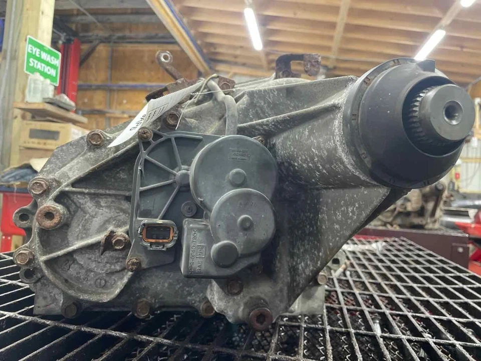 08 NISSAN TITAN Transfer Case Foto 2 de 2