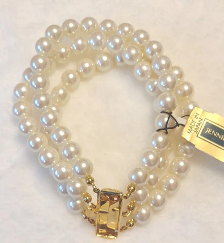 ๐๏ธ Jennifer Moore Triple Strand Ersatz Pearl Bracelet 7.5" - Picture 10 of 10