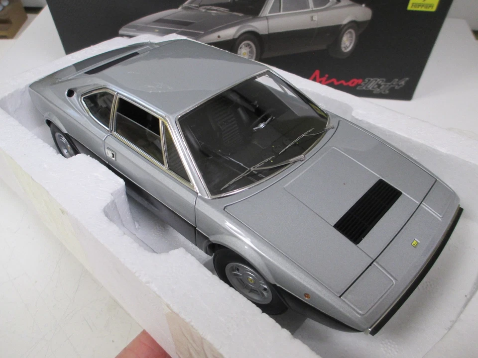 FERRARI DINO 308 GT4 Gris Silver Argent Grey par MATTEL ELITE X5483 au 1/18 - Photo 4/4