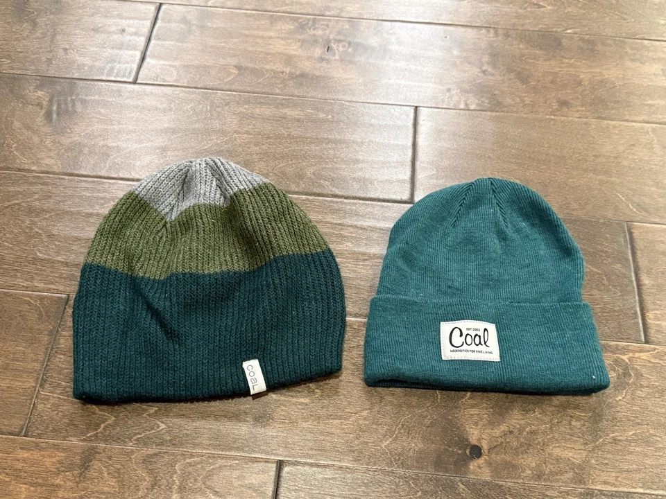Lote de 2 gorro tejido verde Coal Est 2002 Necessies For Living para hombre talla única Foto 2 de 4