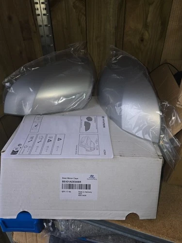 Hyundai Kona 23 - On Wing Mirror Cover Set (Chrome).Genuine BE431ADE00GR