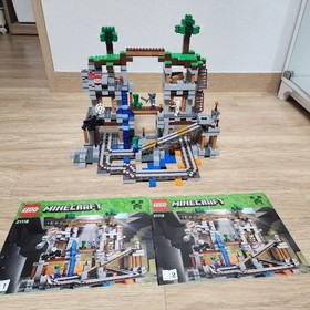Minecraft LEGO 21118 Mine Shaft Set - Complete, Assembled, with Manuals