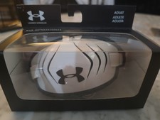 UA Under Armor Reflektor Podbródkowy Dorosły Biały