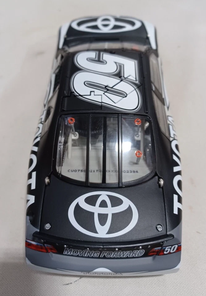 RCAA 1/24 Scale Diecast 2007 Toyota Camry Test Car NASCAR #50 - 96 - Image 4 of 4