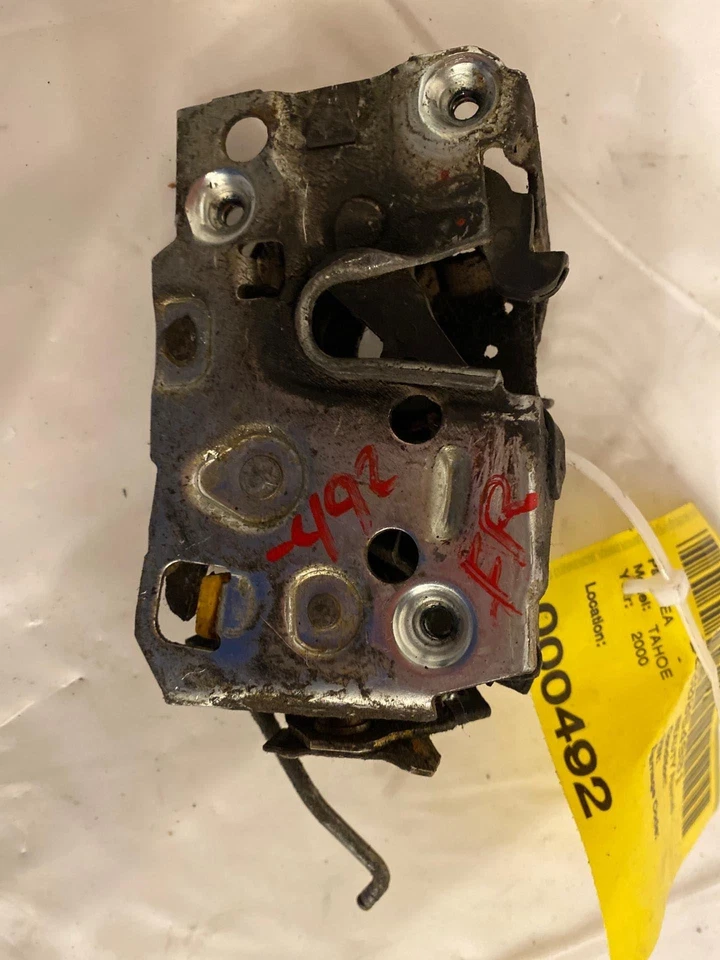 Actuador de cierre de cerradura de puerta delantera Chevy Tahoe 1995-2000 4 puertas lado del pasajero derecho Foto 3 de 4