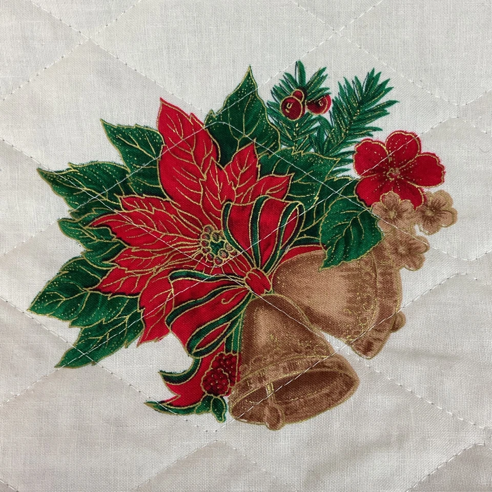 Tela navideña pre acolchada ROJA VINTAGE 2 ENORMES paneles Foto 4 de 4