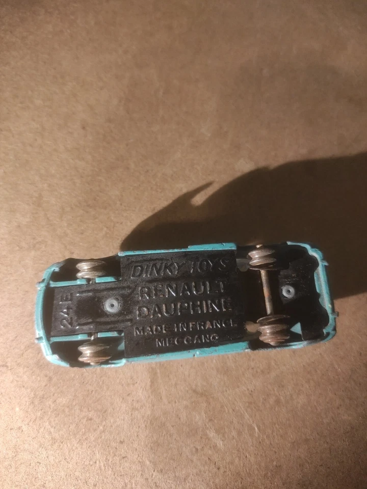 Dinky Toys - 1:43 - Renault Dauphine Nr. 524 made in France - Colore raro (No... - Immagine 4 di 4